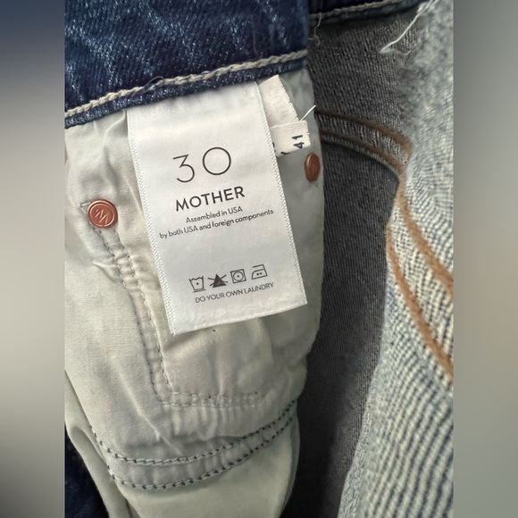 MOTHER Superior High Waisted Rider Skimp Jeans in Cowboys Don't Cry Size 30 New - Picture 12 of 13